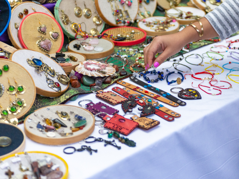 Expert Tips for Buying Long-Lasting Jewelry Online